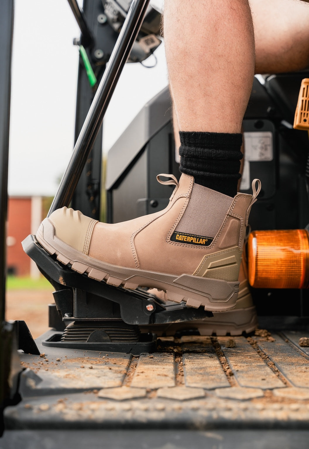 CAT Workwear Striver Xl Elastic Side AT Safety Boot (P727057)